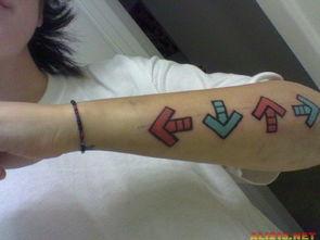 网红吃瓜纹身女孩是谁啊,背后的故事与影响力