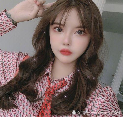 韩安冉吃瓜网红叫什么,揭秘网红圈背后的惊人真相