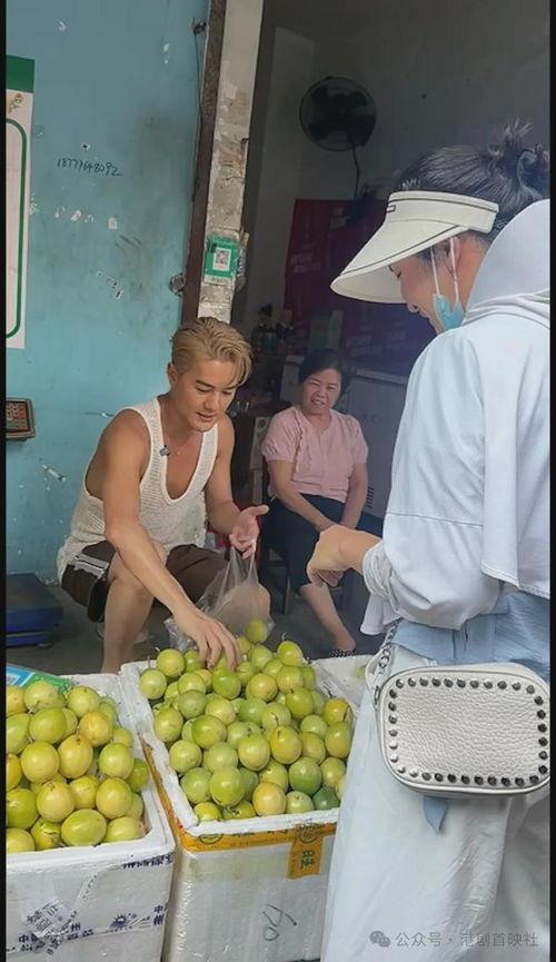 摆地摊男网红吃瓜视频,揭秘地摊经济背后的生活百态