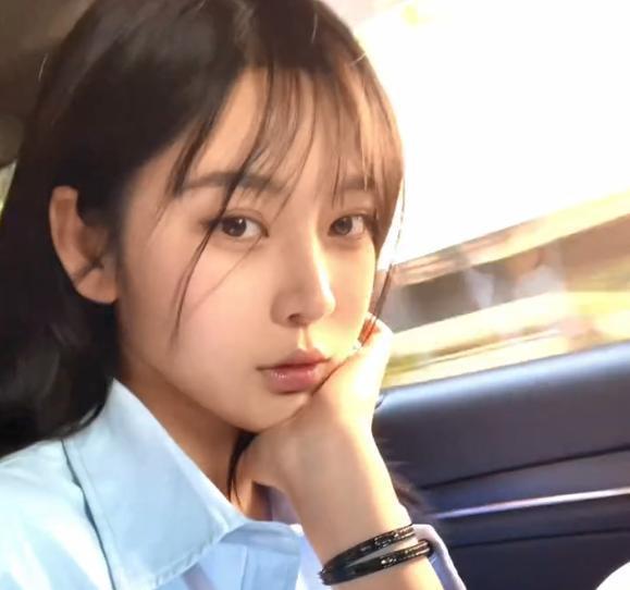 吃瓜网红图片头像可爱女,揭秘吃瓜网红的可爱女生头像之谜”