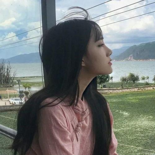 网红吃瓜聊天背景图片女,女生背景图下的趣味时光